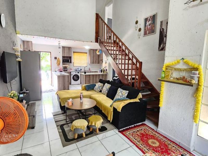 2 Bedroom Townhouse For Sale in Bassonia, Johannesburg - Photo 5