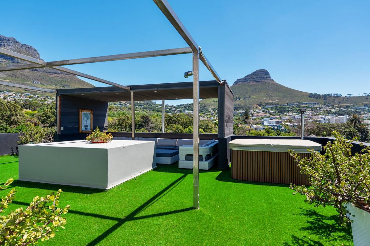 The Ultimate Penthouse - 360 Degrees Views - Photo 3