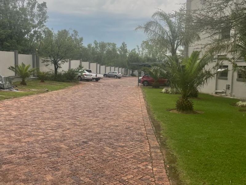 Best value Great 2 bed 2 bath apartment in Sunninghill - Photo 7