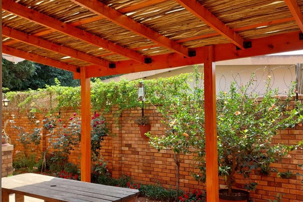 Discover Comfort and Convenience in Val De Grace - Photo 2