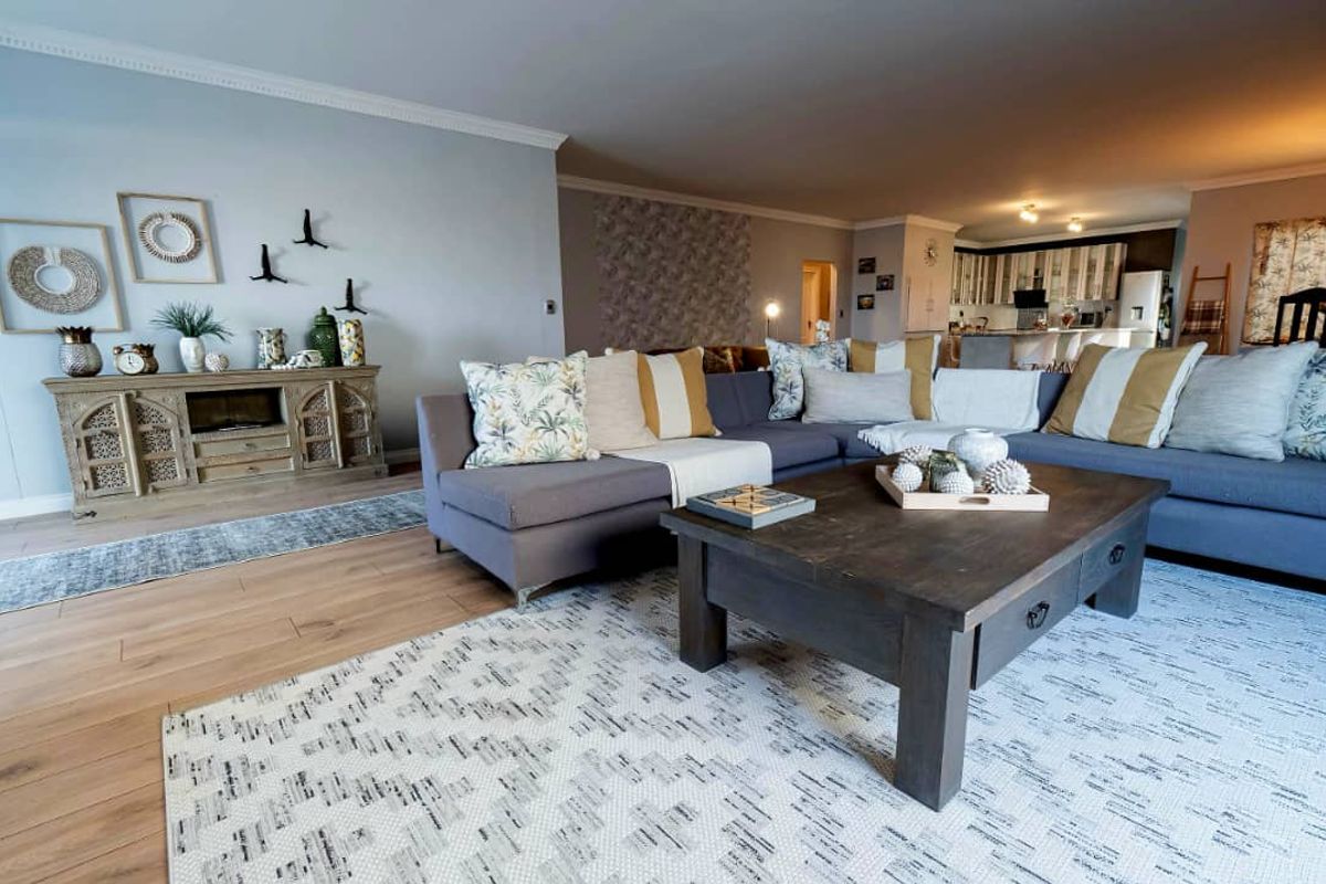 Beautiful family home in Henties Bay. - Photo 5