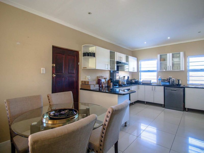 When convienience is Key! - Photo 10