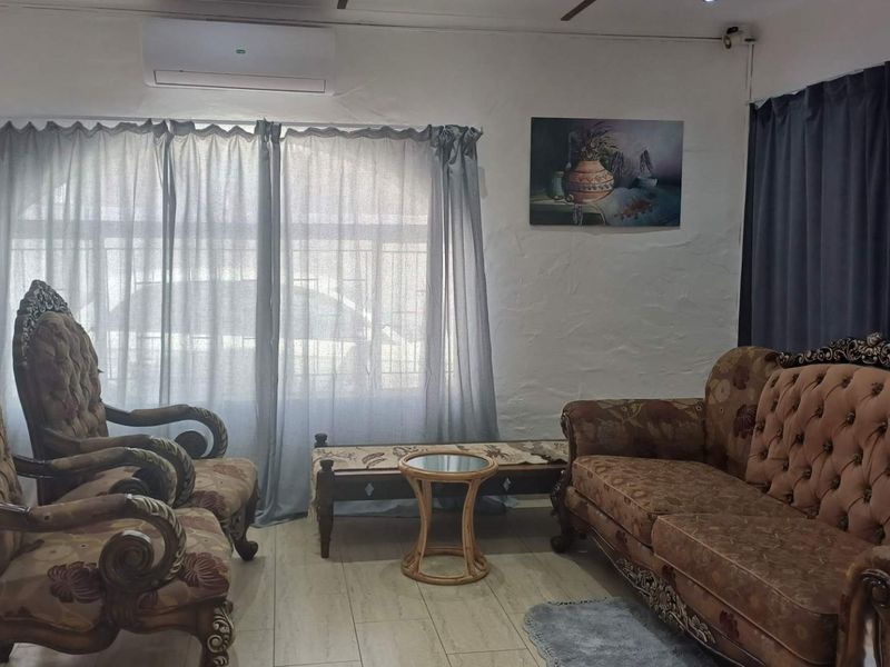 To Let (furnished) - Photo 4