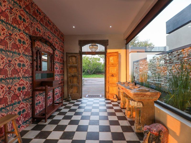 Bush Villa to rent in Zandspruit Bush & Aero Estate, Hoedspruit - Photo 4