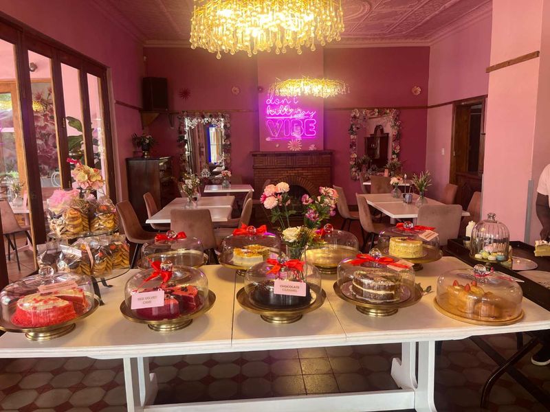 PRESTIGE COMMERCIAL INVESTMENT – FULLY TENANTED BY ACCLAIMED GARDEN CAFÉ & CULINARY EVENTS DESTINATION - Photo 6