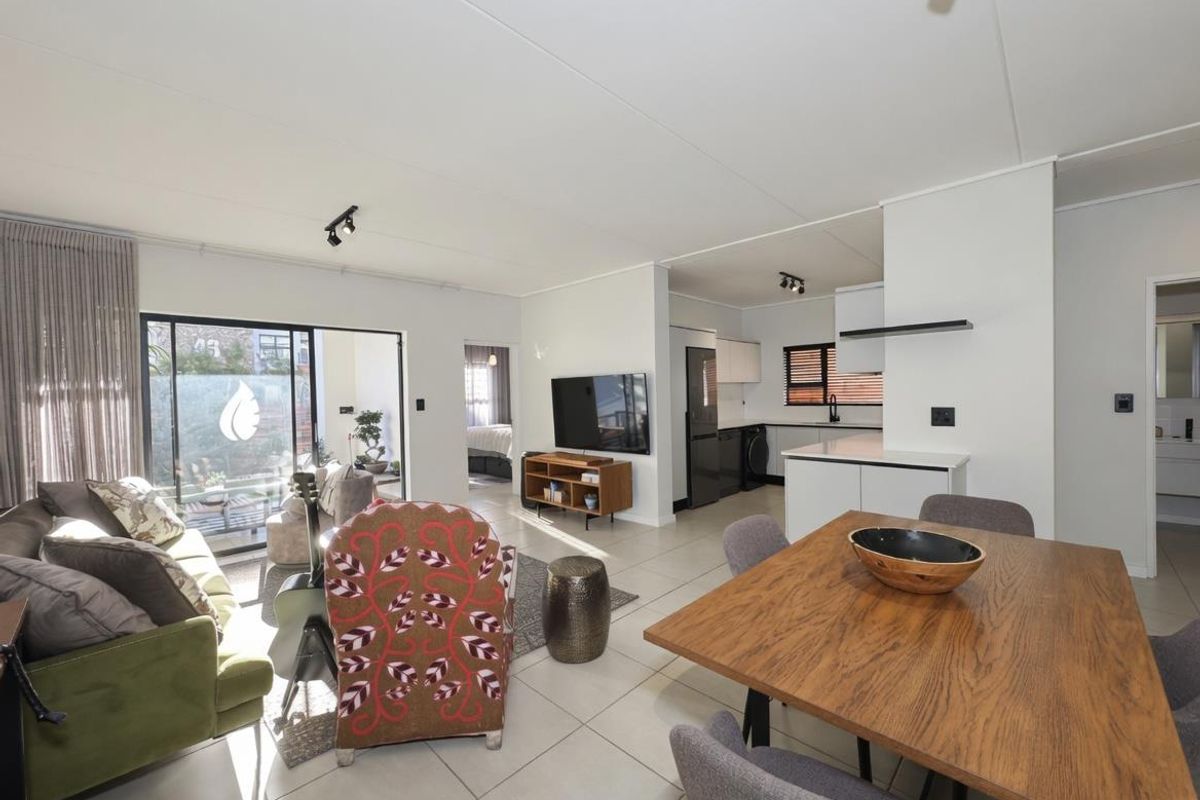 FULLY FUNRISHED THREE BEDROOM GROUND FLOOR APARTMENT FOR SALE!!! - Photo 2