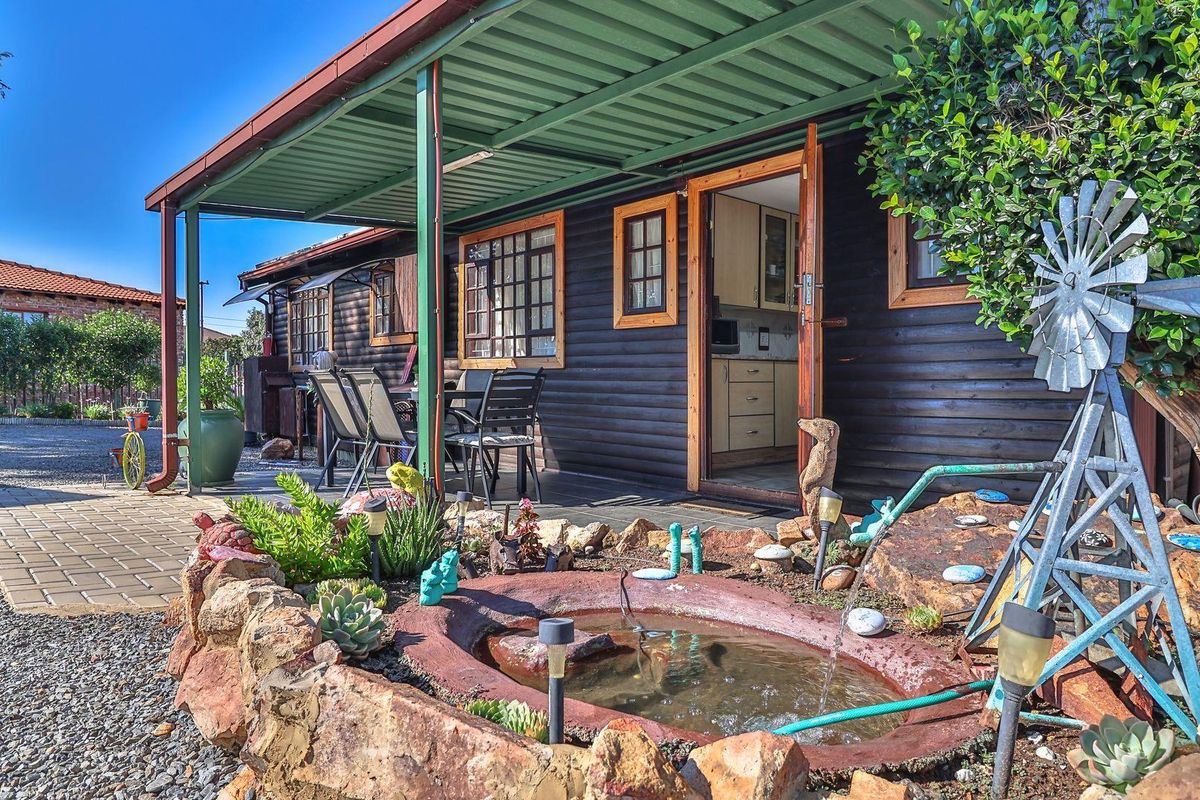 Elegant 3 Bedroom Home with Uninterrupted Vaal River Views - Photo 5