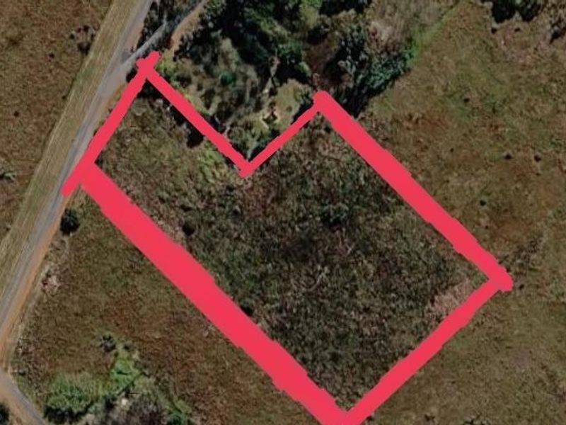 Spacious 1.3ha Vacant Land with Services Available - Photo 1