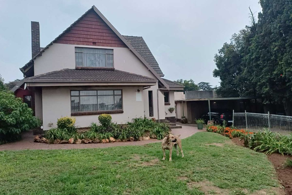 🔥 TWO HOMES IN ONE! Luxury 5-Bedroom Family Estate with Flatlet, Pool & Entertainment Area – Exceptional Value Near the N1 🔥 - Photo 5