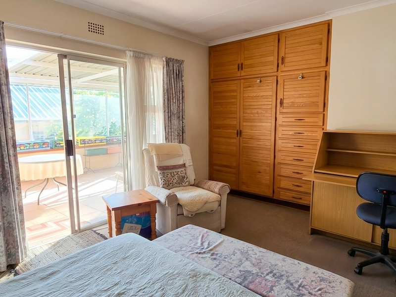 Elegant Retirement Living 2-Bedroom 2-Bathroom  Now Available in Marmanet Retirement Village - Photo 9
