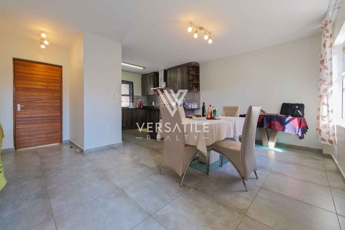 Double the Comfort, Double the Style – Kramersdorf Townhouse - Photo 5