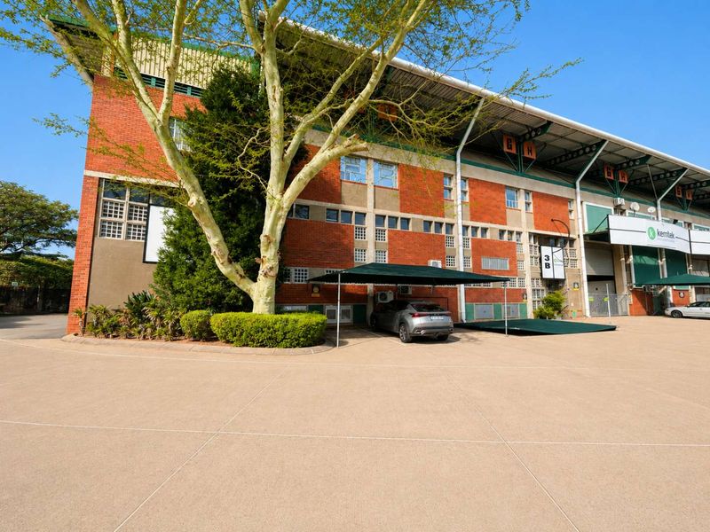 1 224m2 Industrial Unit with 300m2 Offices | Westgate Park - Photo 1