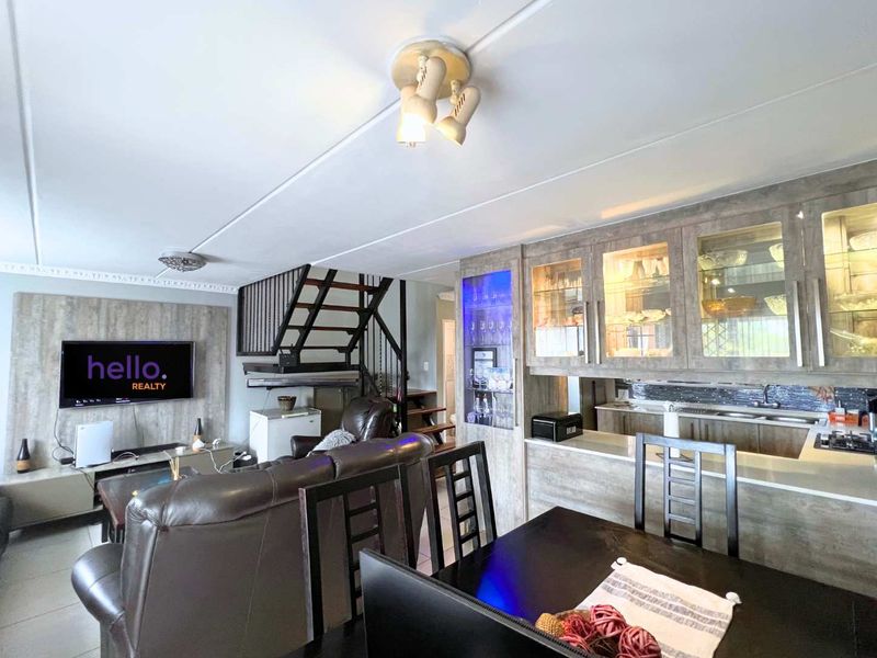 Renovated 3Bedroom Duplex in Secure Complex - Photo 7