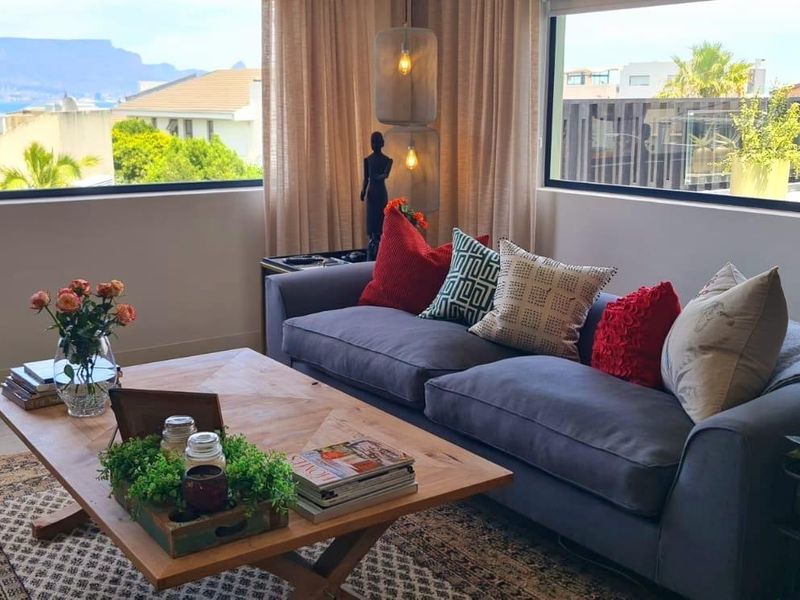 Stunning Hilltop Property in Bloubergstrand - Photo 7