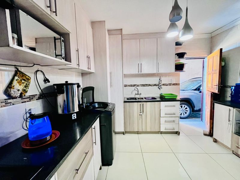 3 bedrooms house for sale in Soshanguve WW - Photo 5