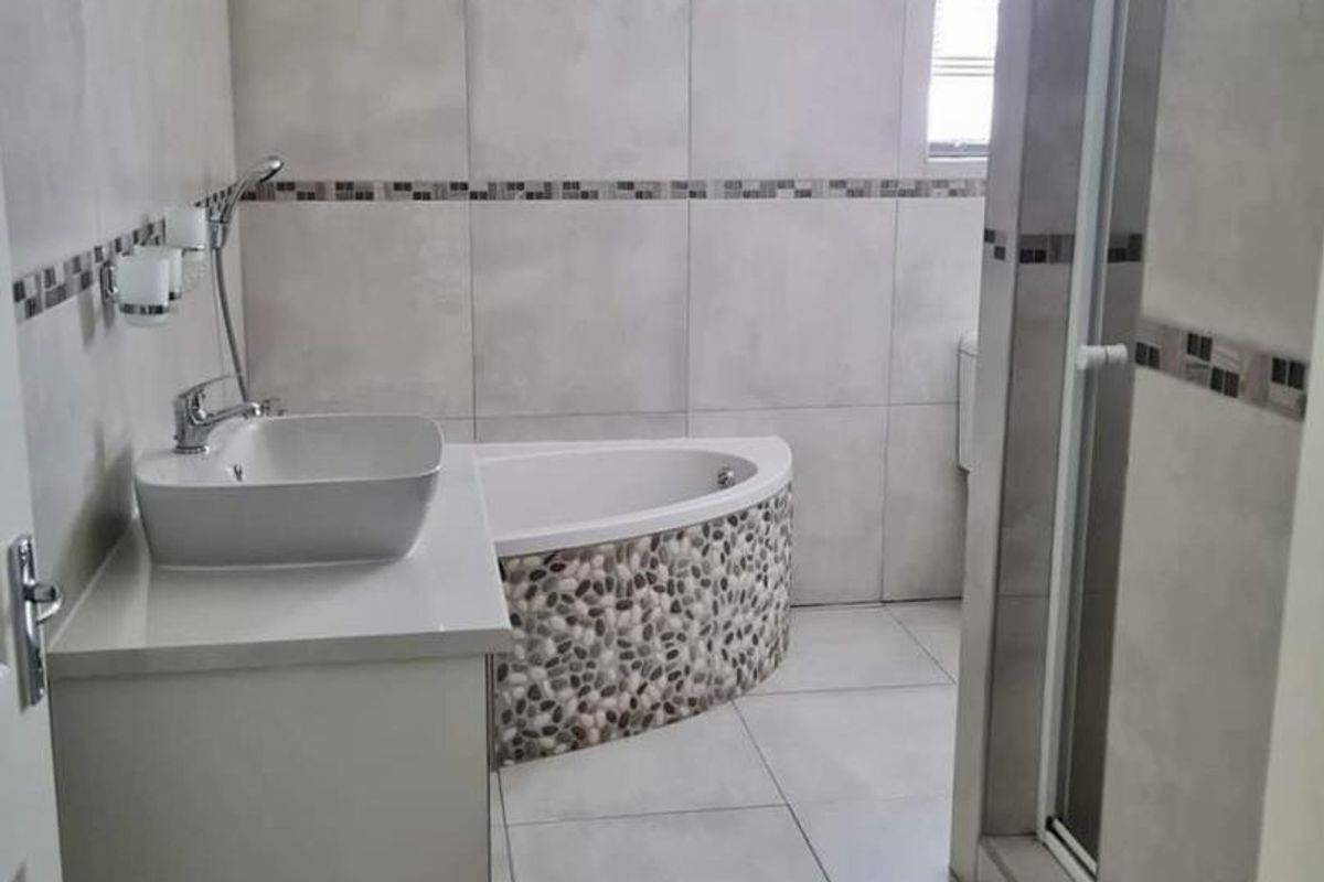 3 Bedroom House For Sale in Okahandja - Photo 5