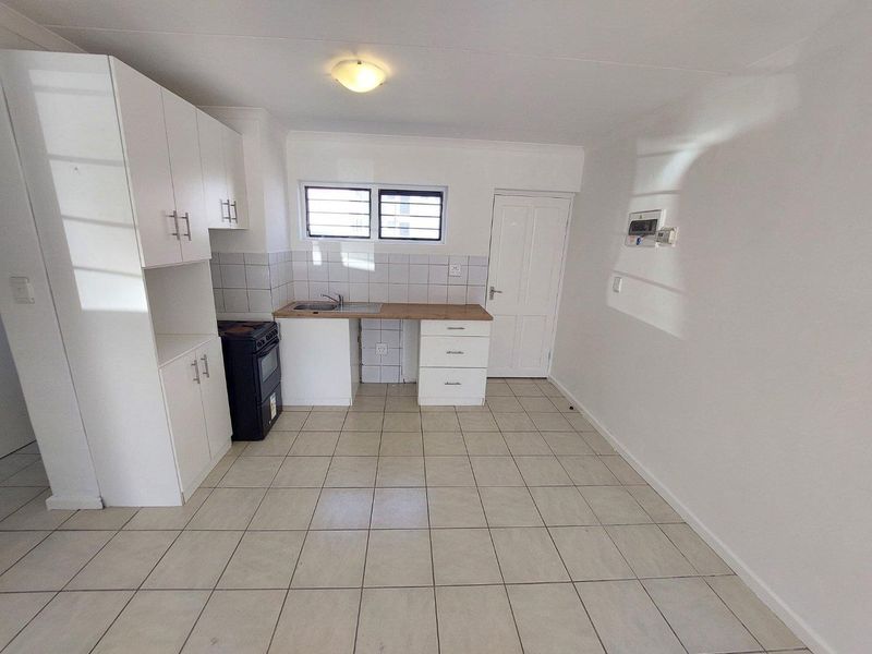 Ground floor Starter Home - Photo 5