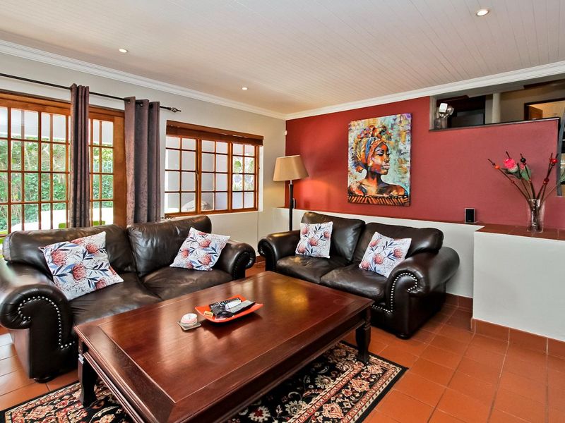 Executive Fully Furnished Pool Cottage! - Photo 6
