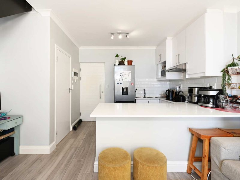 Light-Filled North-Facing Duplex with Mountain Views | Kenilworth Upper - Photo 8