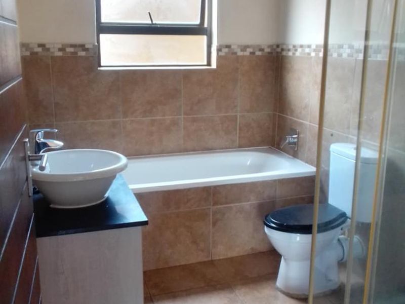 3 Bedroom Apartment For Rent in East Rand Boksburg - Photo 7