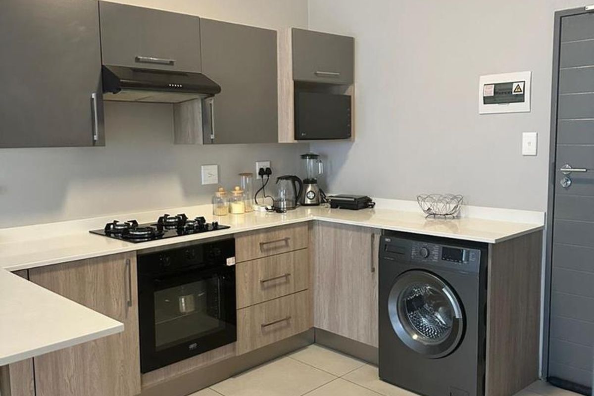 2bed 2bath for sale in Carlswald - Photo 4