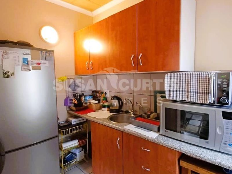 Beautiful unit in Retirement Village - Photo 4