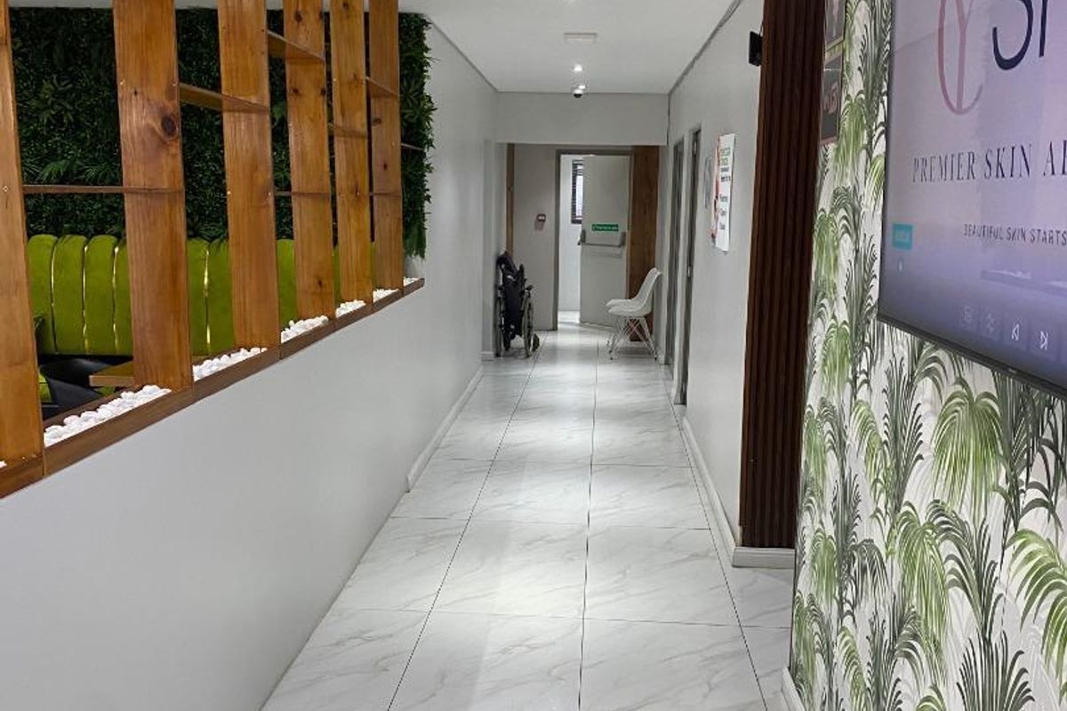 Medical Suite for rent in Dana Bay - Photo 4