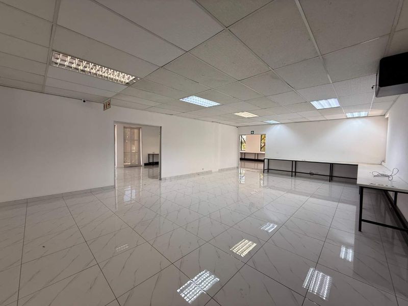 Prime Office Space for Lease at Morningside Close - Photo 10