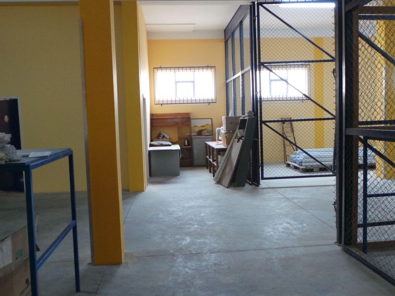 Well located on busy street to Waterfront and Harbour Gate. - Photo 8