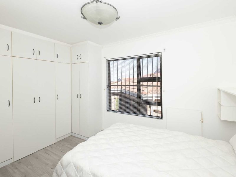 Charming 3-Bedroom Family Home in Protea Heights - Photo 7