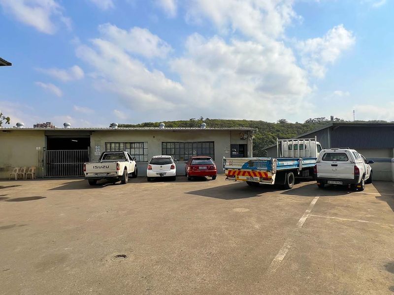 Industrial Property For Sale in Durban North/Briardine - Photo 1