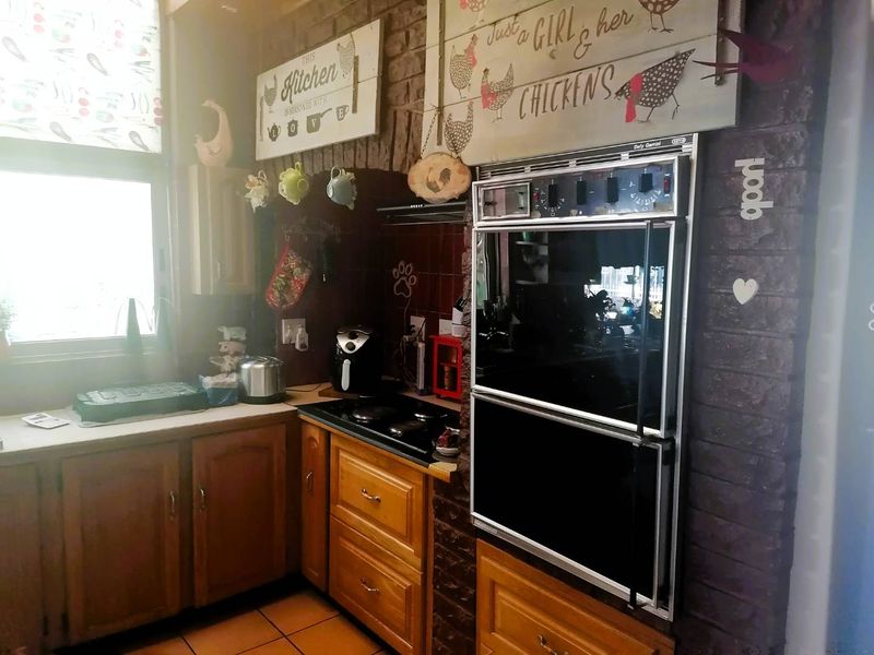 Spacious 5 Bedroom Family Estate - Photo 5