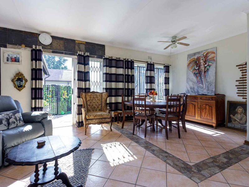 Exceptional Family Home with Outstanding Rental Potential – A Must View! - Photo 8