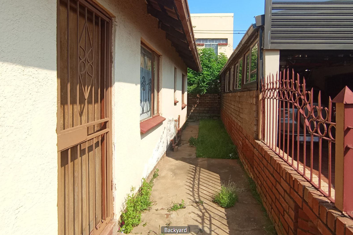 3 bedrooms house for sale in Soshanguve K - Photo 4