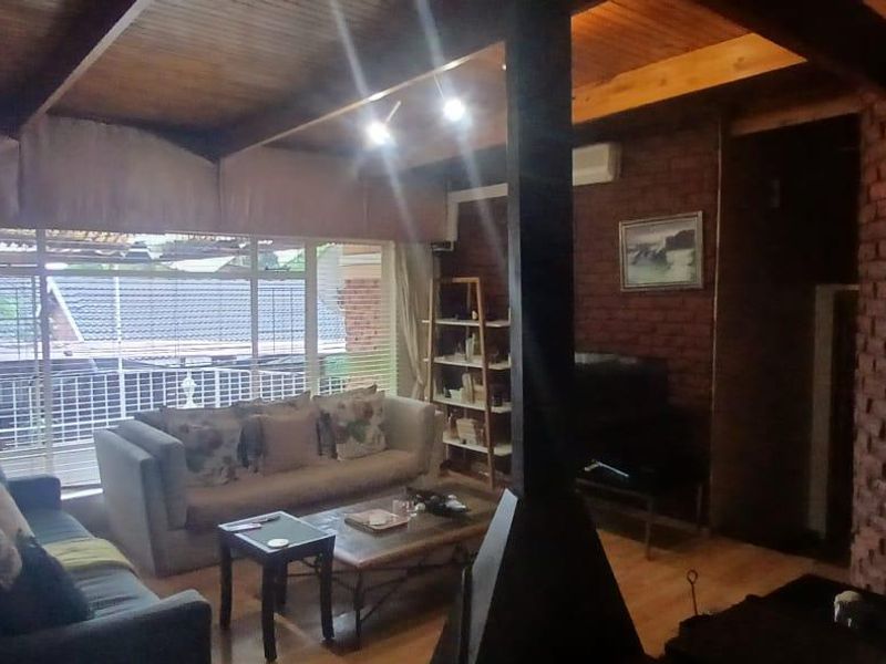 1. Spacious 4-Bed Family Home in Prime Neighborhood Awaits You   2. Discover Comfort & Privacy in This Stunning Family Residence   3. Your Dream 4-Bedroom Home - Photo 10