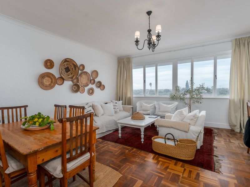 Stylish 2-Bedroom Apartment in Pet-Friendly Lakeside Court - Photo 1