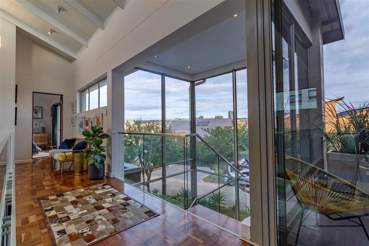 A bold design in Waterfall Country Village - Photo 2