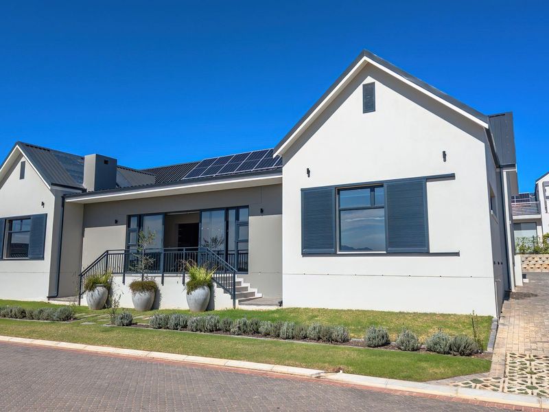 Indulge in coastal elegance at Renosterbos Estate - Photo 5