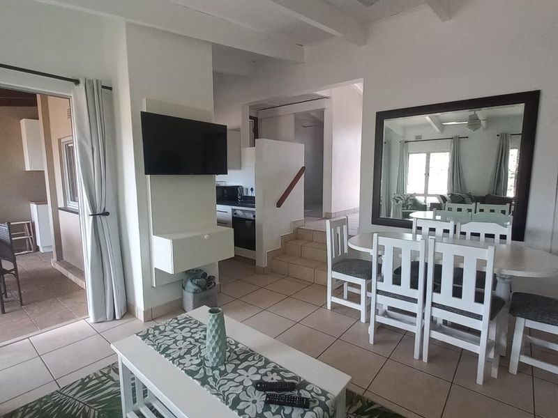 Sun, Sea & Style — All in One - Photo 4