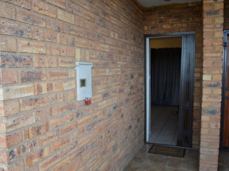 Welcome to Your Best Life at Birchleigh Boulevard Estate - Photo 3