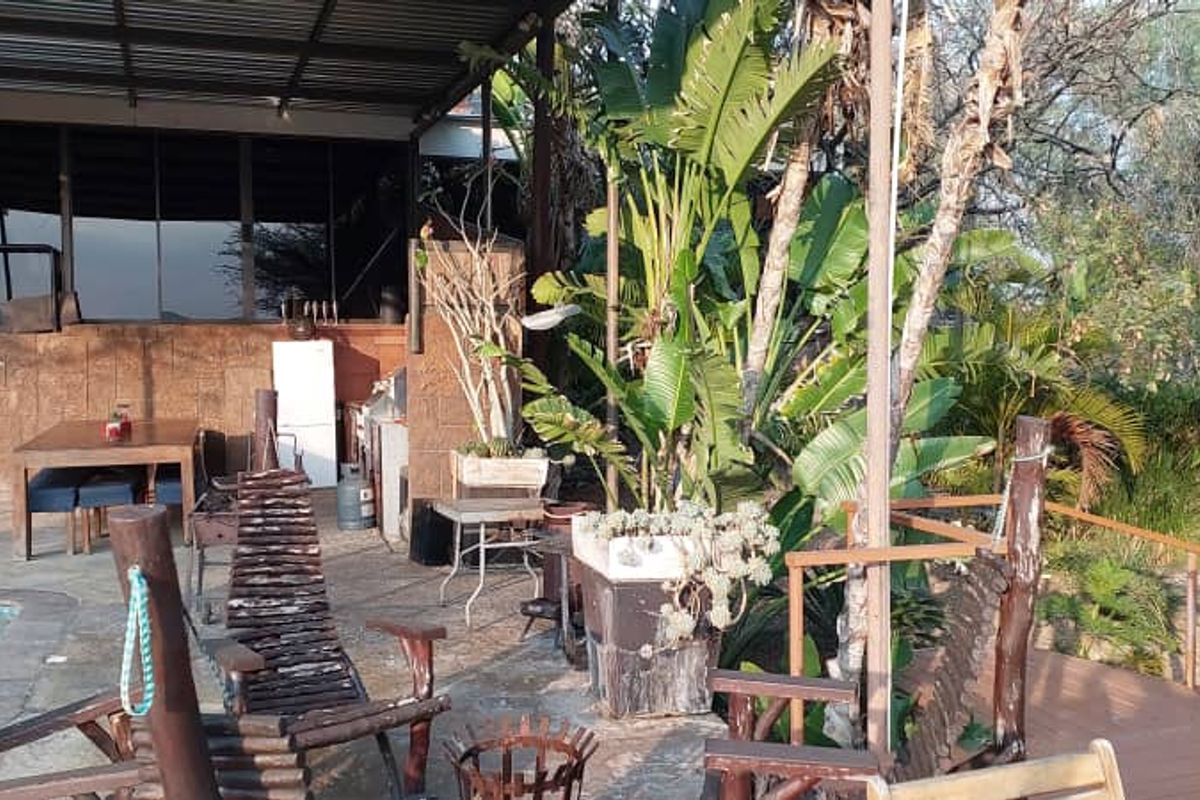 Your Lodge-Style Dream Home Awaits - Photo 2