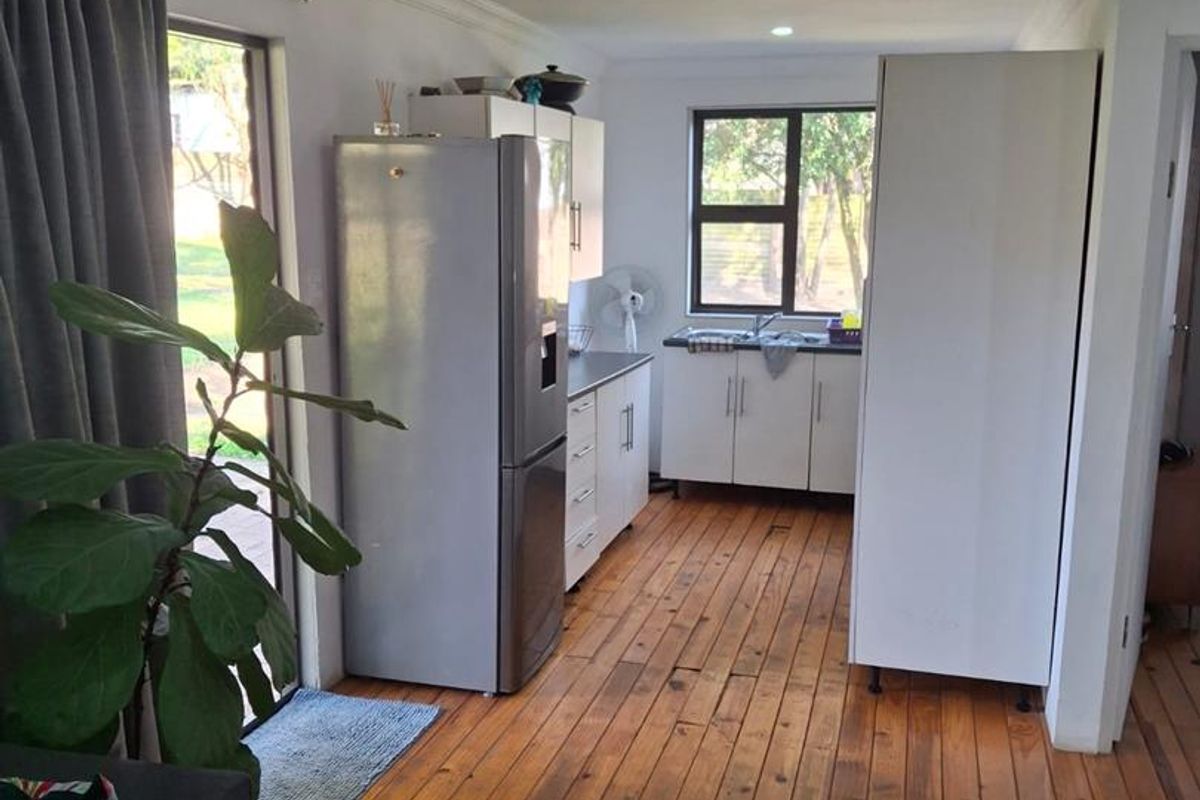 2 Bedroom Garden Cottage in Glen Austin - Photo 3