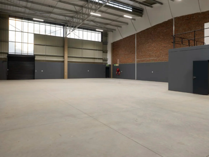 785m2 Samrand Warehouse To Let - Photo 9