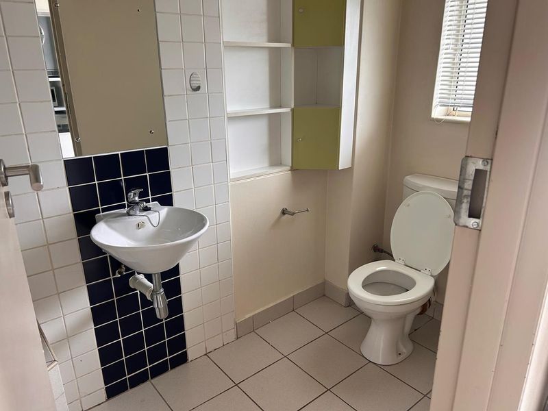 Shared Student Accommodation with Modern Amenities - Photo 9