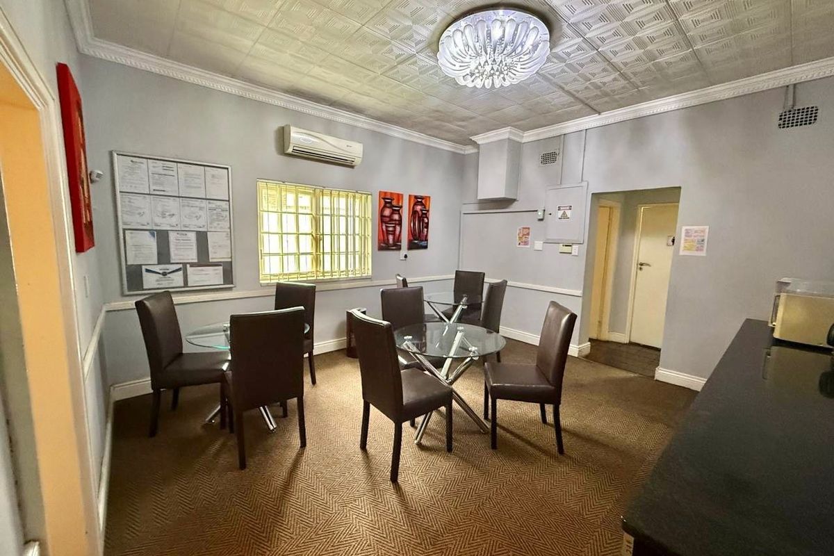 High-value investment listing positioned close to UKZN - Photo 4
