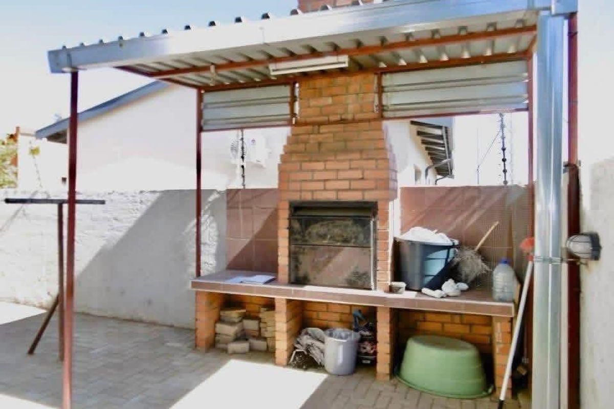 🏡 FOR SALE | EXCLUSIVE SOLE MANDATE - Photo 3