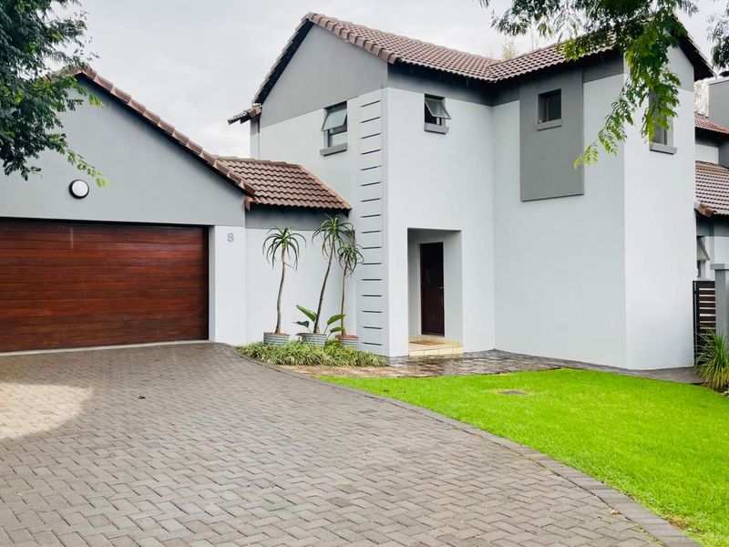 Midstream Hill Charmer of a home - Photo 2