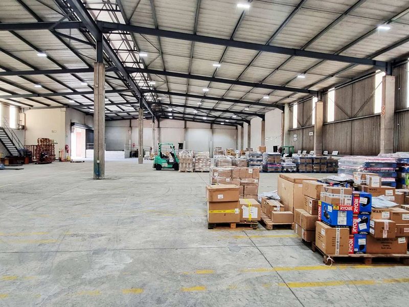 1,873m2 warehouse with dock-level access, yard, and N2 visibility | Available Aug 2025 in Durban North’s logistics zone - Photo 10