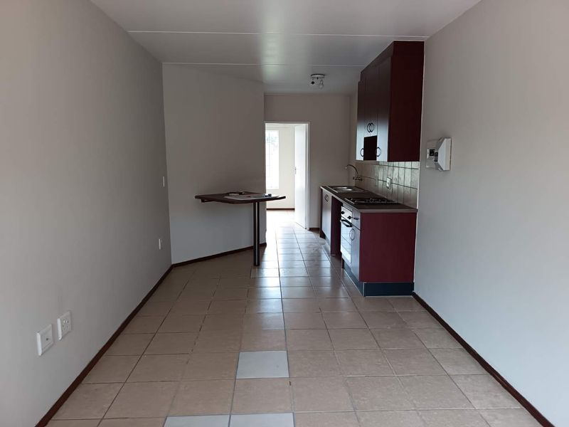 Ground Floor Apartment to Rent in Theresapark Estate | R5 300 - Photo 3