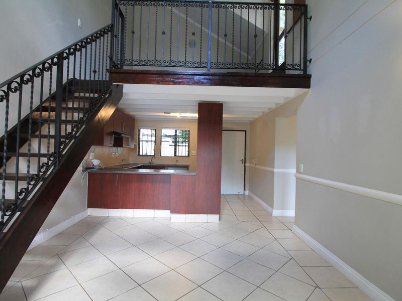 Lovely lock up and go - Photo 4